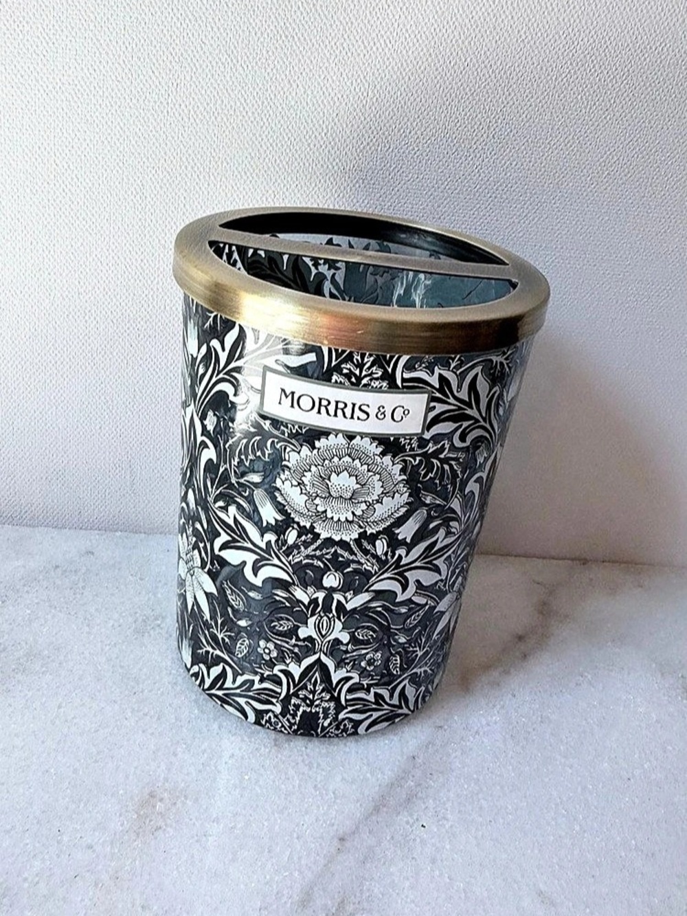 exclusive ceramic toothbrush holder William Morris & Co. Collection.